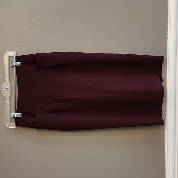 Lululemon New Route Skirt - Picture 1 of 11